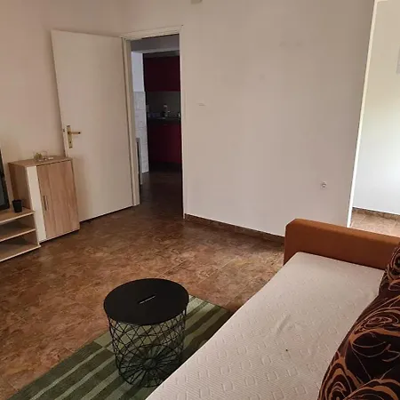 Guest house And Sanja 3*