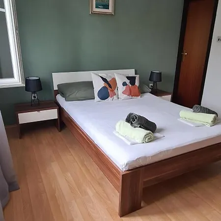 Pensionat And Sanja Sibinj Krmpotski