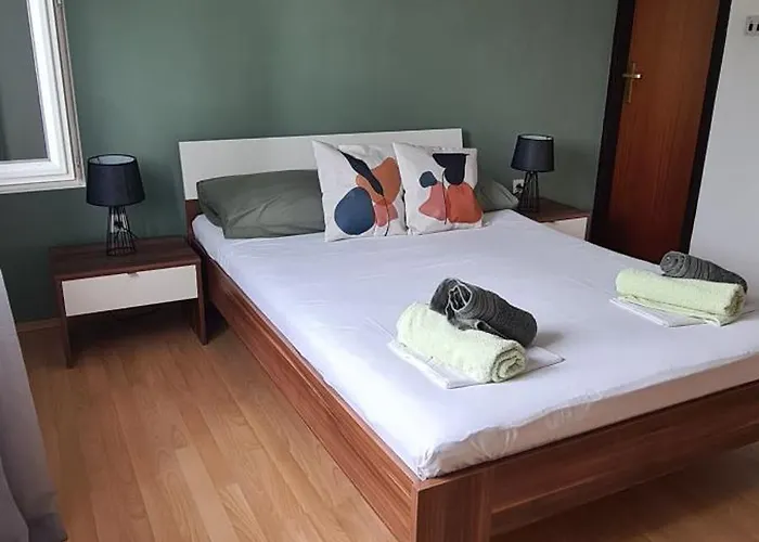 Guest house And Sanja Sibinj Krmpotski