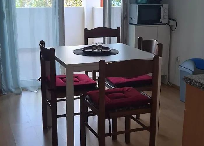 And Sanja Guest house Sibinj Krmpotski